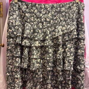 LOFT Gray Floral Tiered Skirt